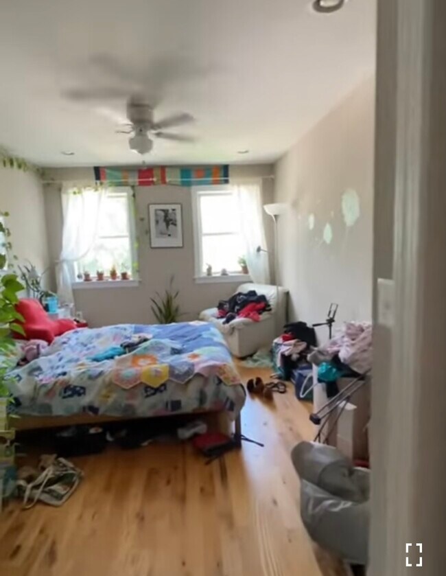 Bedroom 2 - 3419 Keswick Rd
