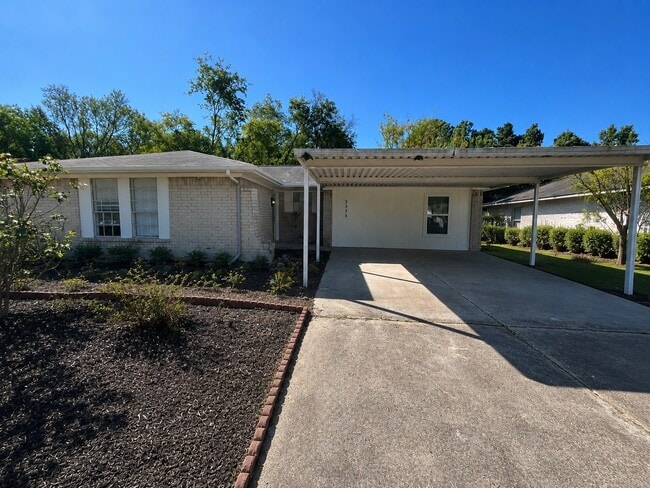 Building Photo - 3538 Orange Grove Dr