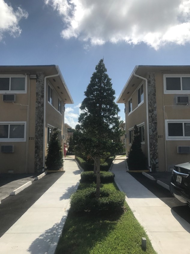 Main entrance - 221 NW 47th Ave