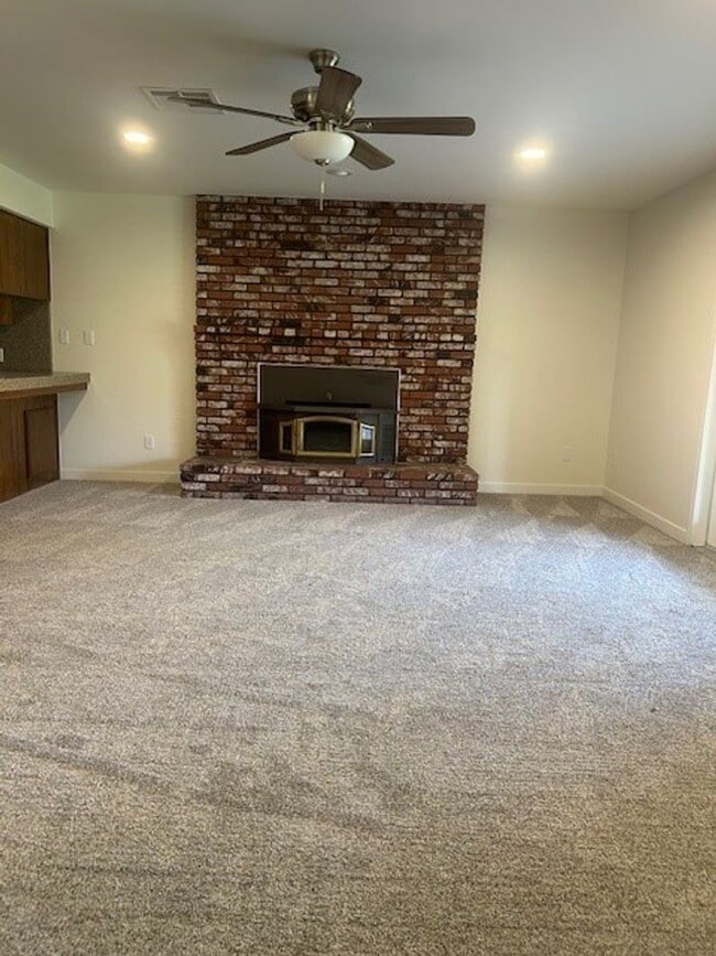 Building Photo - 8900 Campus Park Ct