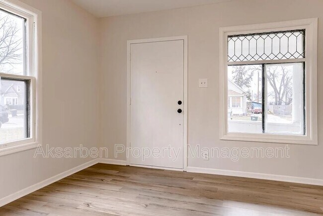 Building Photo - 3324 Avenue B