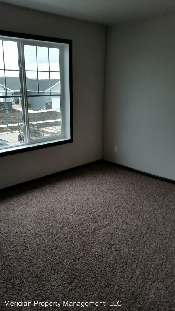 Building Photo - 4 br, 3 bath House - 713 30th Terrace E