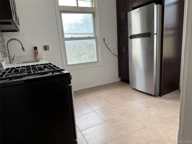 Foto del edificio - 87-18 95th St