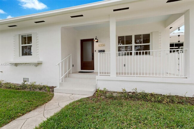 Foto del edificio - 6356 SW 14th St