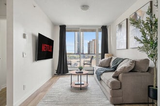 Building Photo - 434-438 8 Ave SE