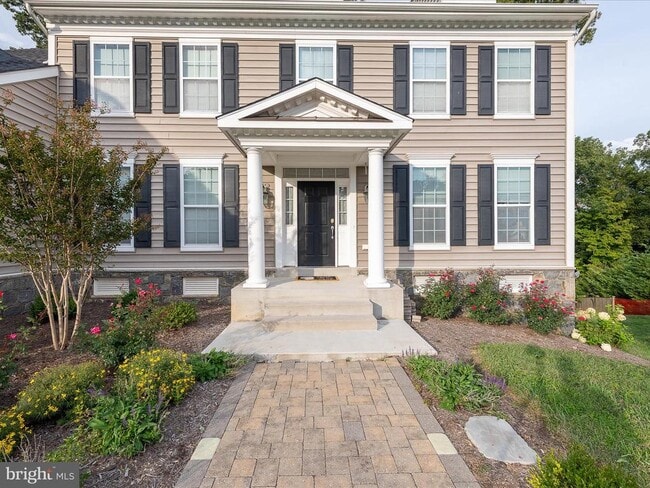 Building Photo - 171 Lackawanna Ln