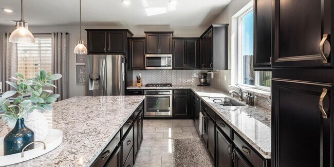 Building Photo - 4 Bedroom Rocklin Home with Greenbelt Views!
