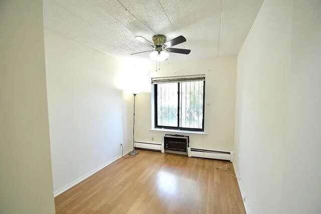 Foto del edificio - 5409 108th St