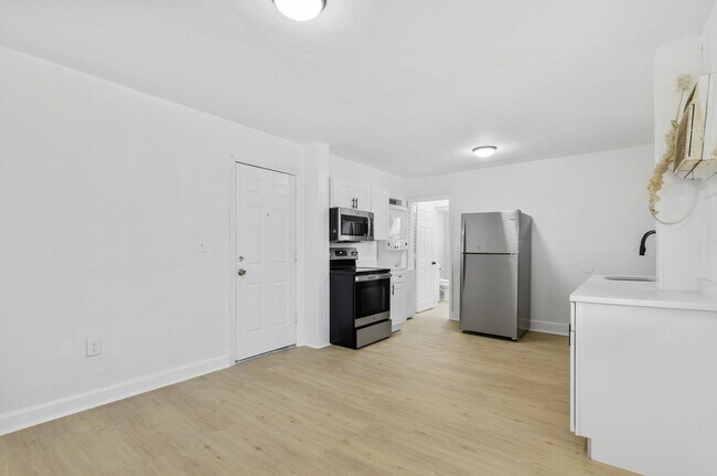 Foto del edificio - 1761 19th St S