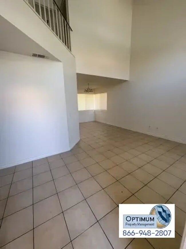 Building Photo - Charming 3-bedroom, 2-bathroom two-story home