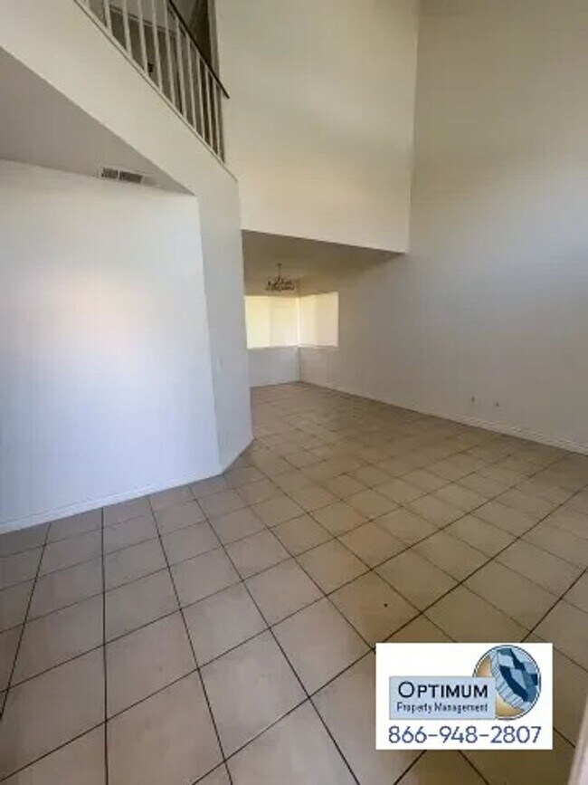 Foto del edificio - Charming 3-bedroom, 2-bathroom two-story home