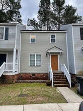 Building Photo - 31 Dominion Way