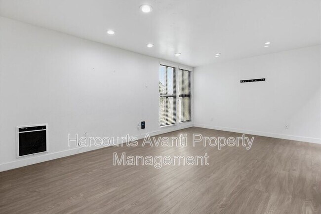 Foto del edificio - 453 S Sierra Ave