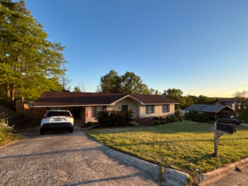Primary Photo - 2413 Greenbrier Dr