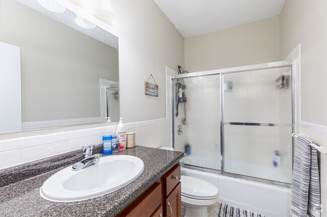 1BR, 1BA - Bathroom - Farmington Line Apartments