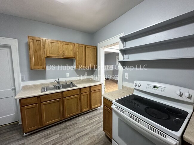 Foto del edificio - Beautiful 4 bedroom 1.5 bath