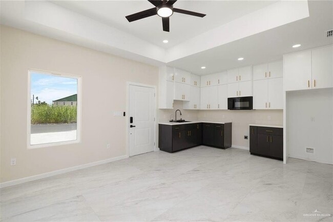 Foto del edificio - 11 Skyview St