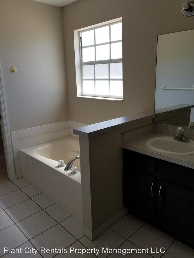 Building Photo - 2724 Wilder Reserve Dr