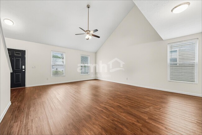 Foto del edificio - 4206 N Gensen Loop