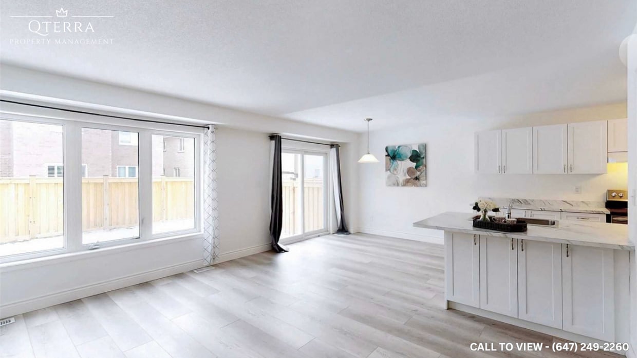 Photo principale - 1-547 Windfields Farm Dr W