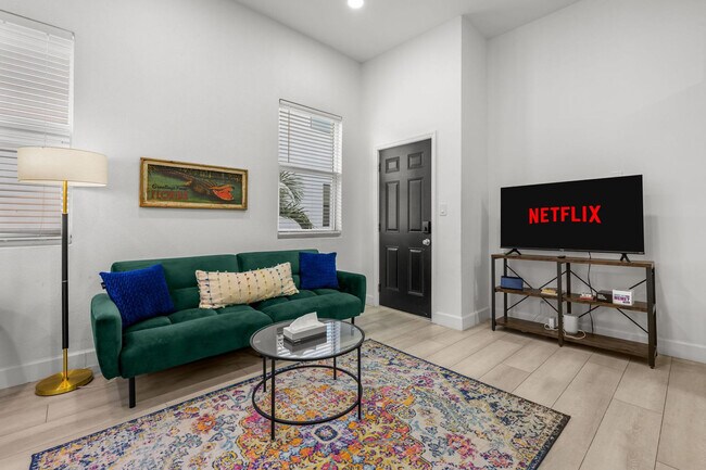 Building Photo - 1862 6th St