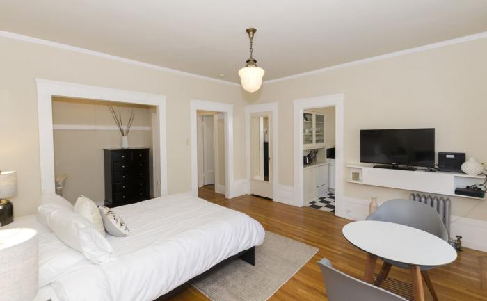 Primary Photo - bedroom in San Francisco CA 94108