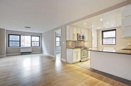 Primary Photo - 301 E 47th St