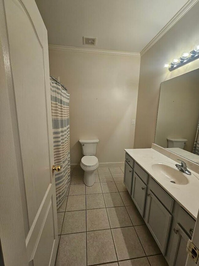 Building Photo - Adorable 3bd Home in Cozy Cordova Neighborhood