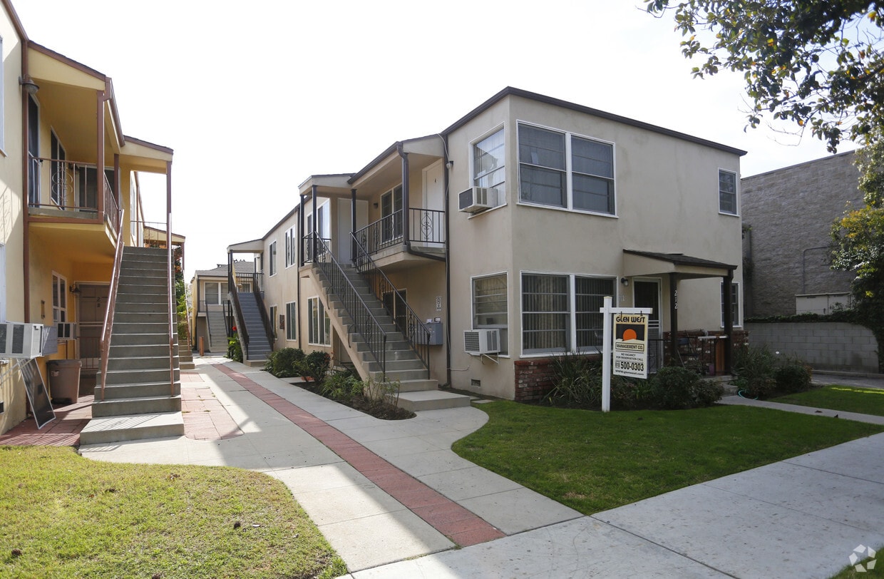 Primary Photo - 212 W Elk Ave