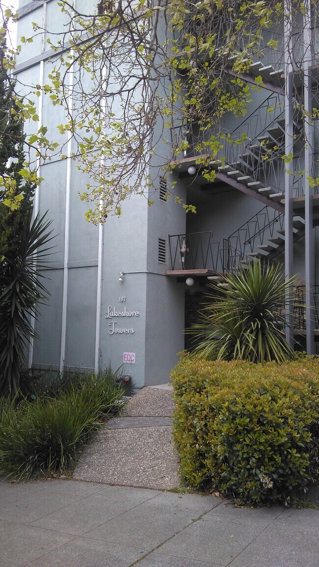 Foto del edificio - 187 Montecito Ave
