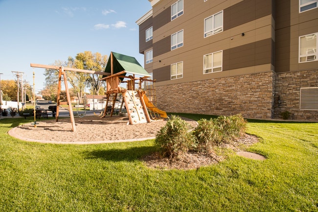 Building Photo - The Cielo Apartments