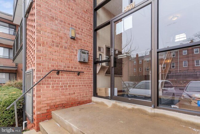 Foto del edificio - 4371 Cherry Hill Rd