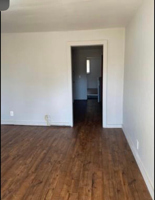 Foto del edificio - 708 N 6th St