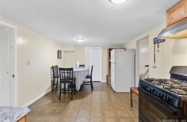 Foto del edificio - 237 Highland St