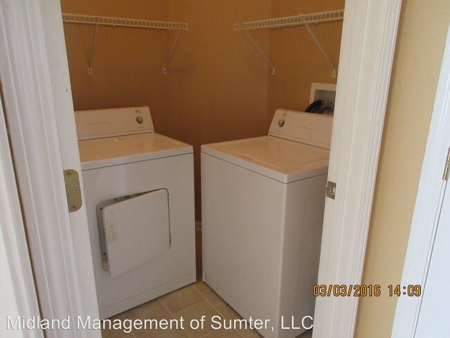 Foto del edificio - 696 White Pine Way