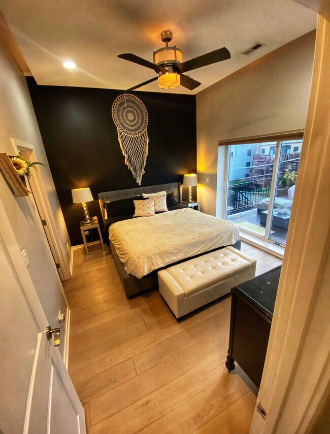 Foto del edificio - 2712 N Artesian Ave