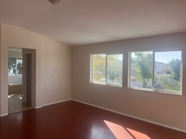 Building Photo - 1679 E Beringer Dr