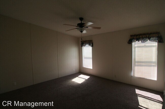 Foto del edificio - 3 br, 2 bath House - 2747 Olivine St.