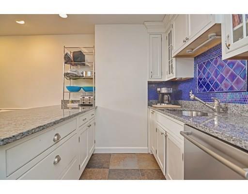 Building Photo - 609 Tremont St