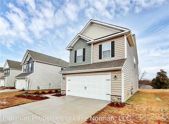 Building Photo - 4 br, 2.5 bath House - 12816 Canterbury Ca...