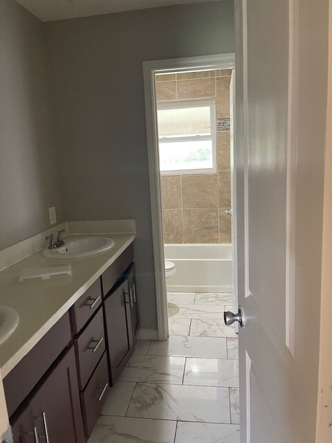 Foto del edificio - 3708 Little Farms Dr