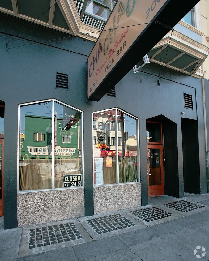 Foto del edificio - 2327-2329 Mission St