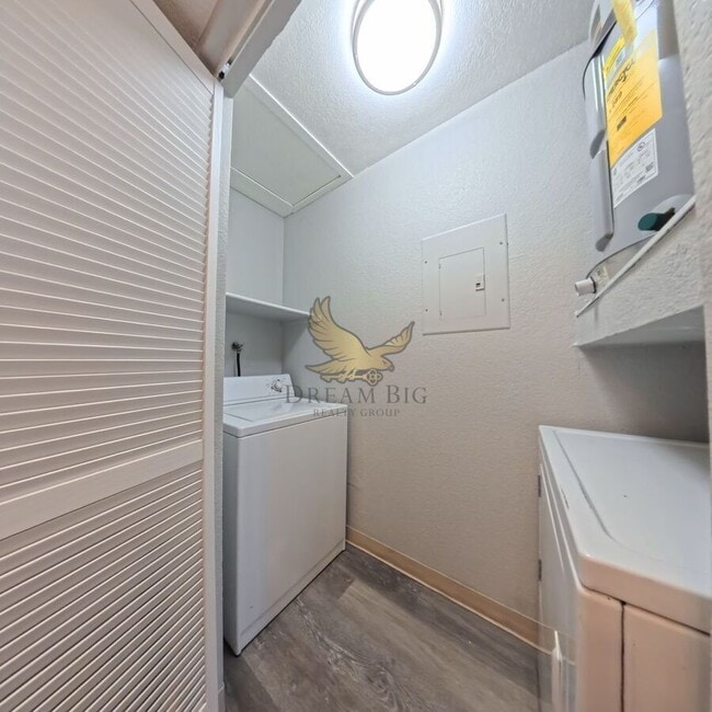 Building Photo - 8600 W Charleston Blvd