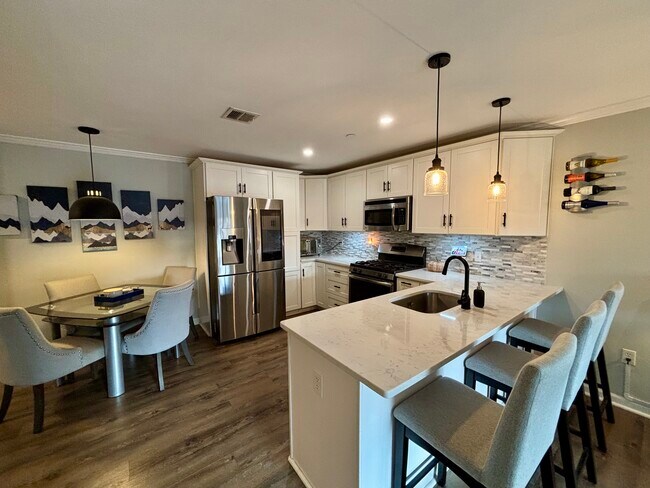 Foto del edificio - 34 Schoolhouse Dr