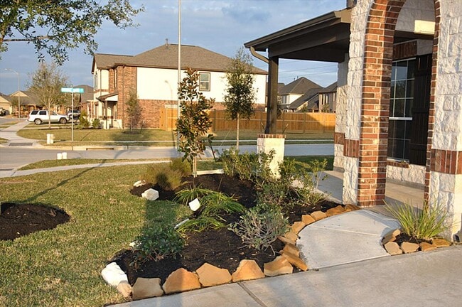 Building Photo - 4127 Longmont Hills Ln