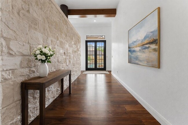 Foto del edificio - 2633 Collingwood Dr