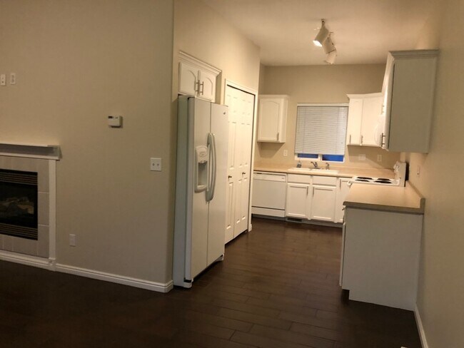 Foto del edificio - 10828 Wynview Ln