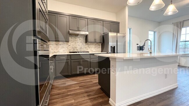 Building Photo - 7529 Regal Ln