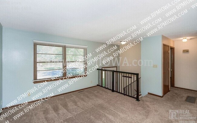 Foto del edificio - 3218 Hoover Ave