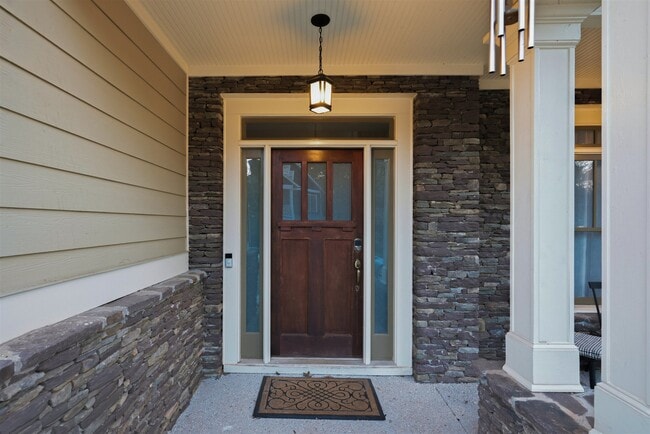 Foto del edificio - 2555 Hazel Dr SE